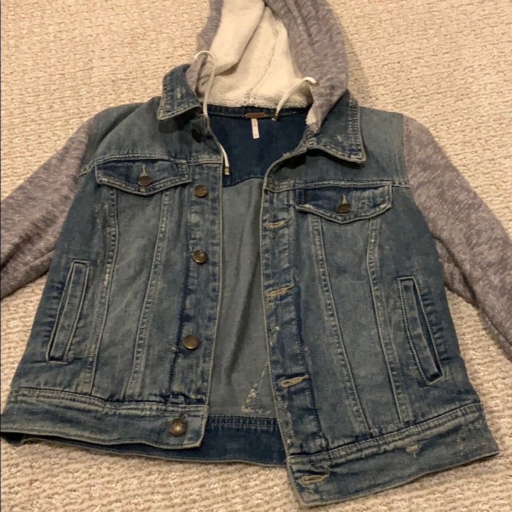 Jean jacket - Picture 2 of 4